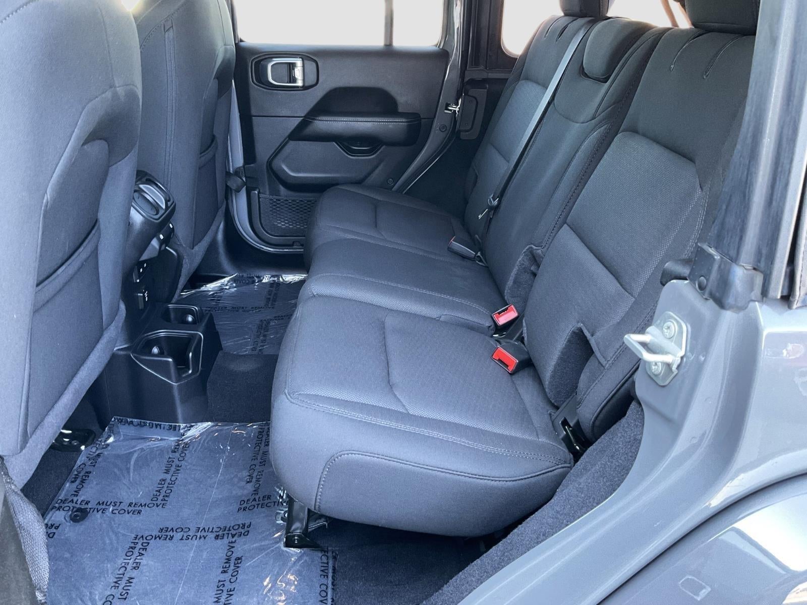 2023 Jeep Wrangler 4-Door Sahara 4x4