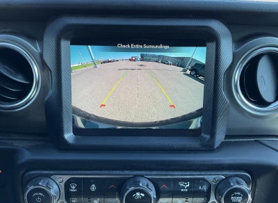 2023 Jeep Wrangler 4-Door Sahara 4x4
