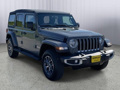 2023 Jeep Wrangler 4-Door Sahara 4x4