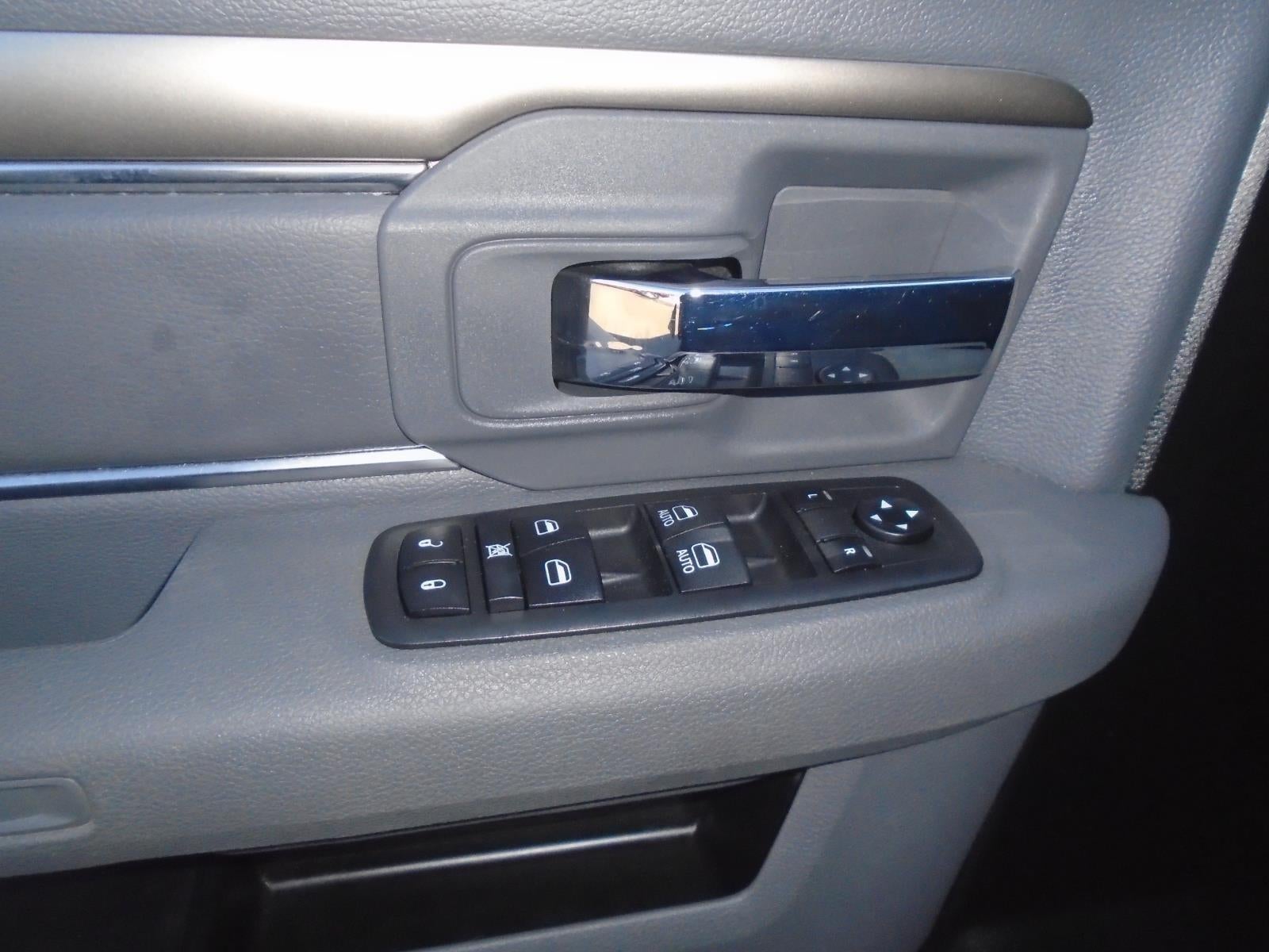 2019 RAM 1500 Classic Warlock Crew Cab 4x4 5'7" Box
