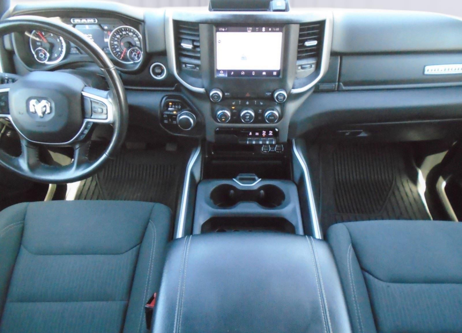 2022 RAM 1500 Big Horn Crew Cab 4x4 5'7" Box