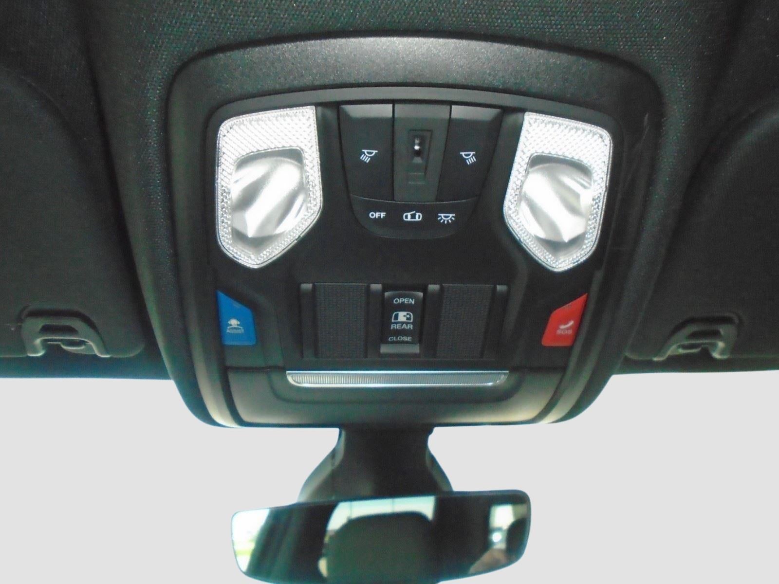 2022 RAM 1500 Big Horn Crew Cab 4x4 5'7" Box