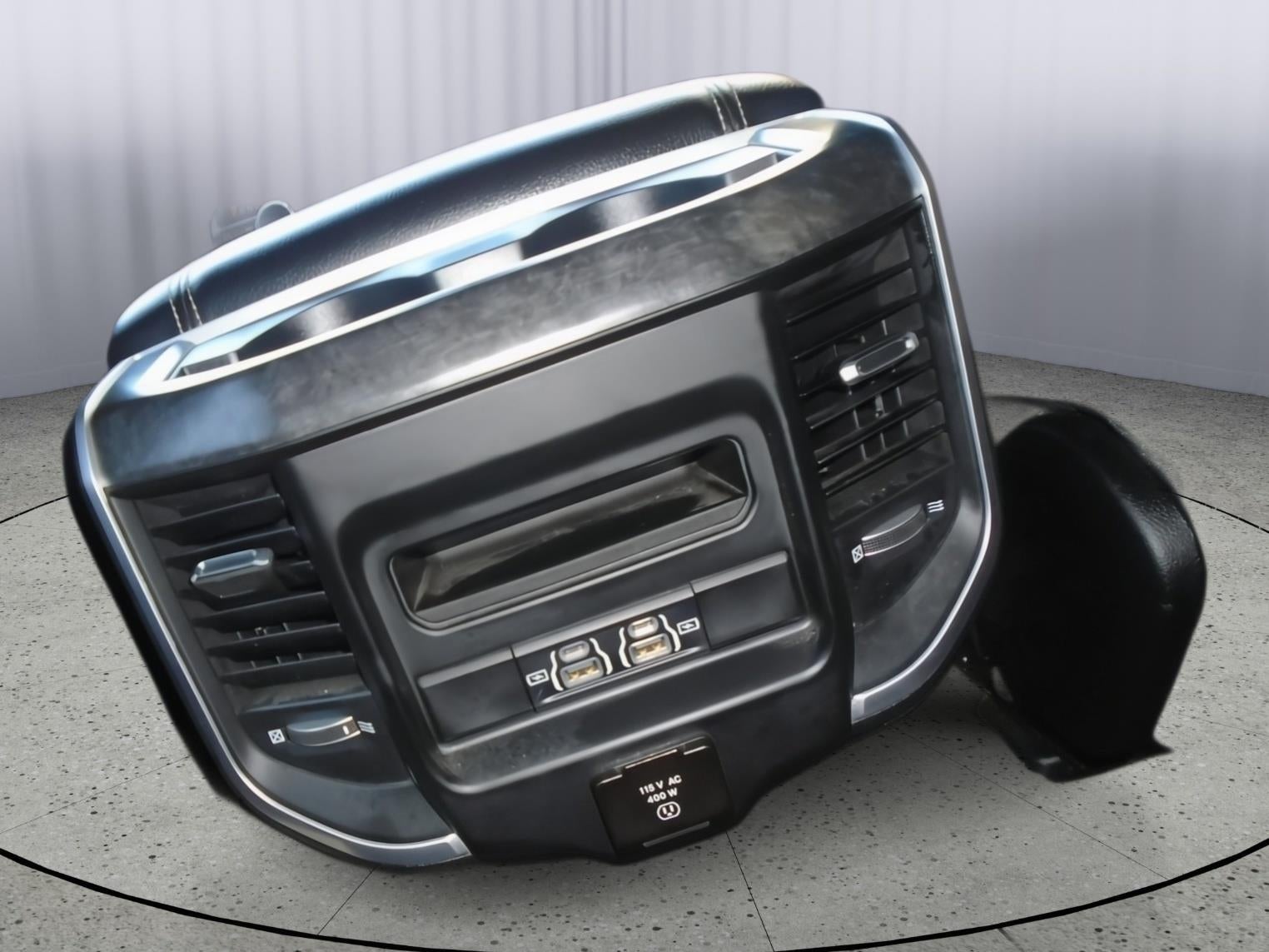 2022 RAM 1500 Big Horn Crew Cab 4x4 5'7" Box