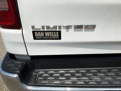 2019 RAM 1500 Limited Crew Cab 4x4 5'7" Box