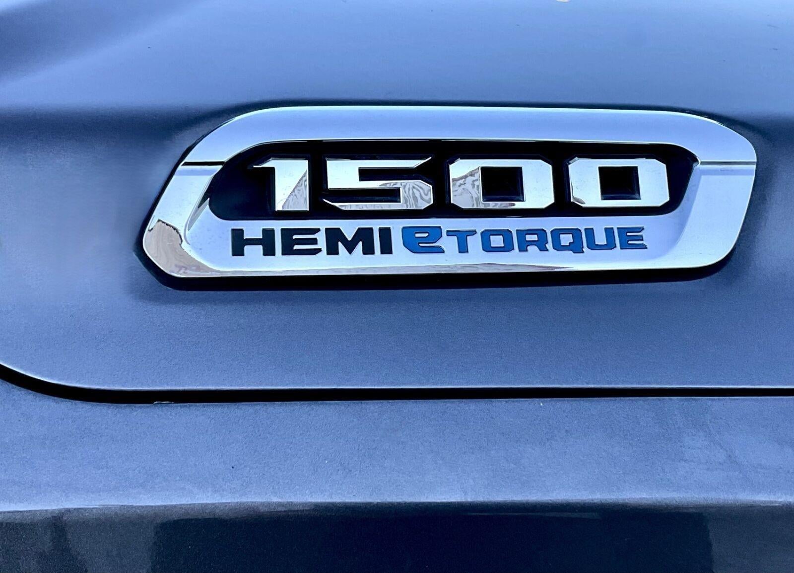 2024 RAM 1500 Laramie Crew Cab 4x4 5'7" Box