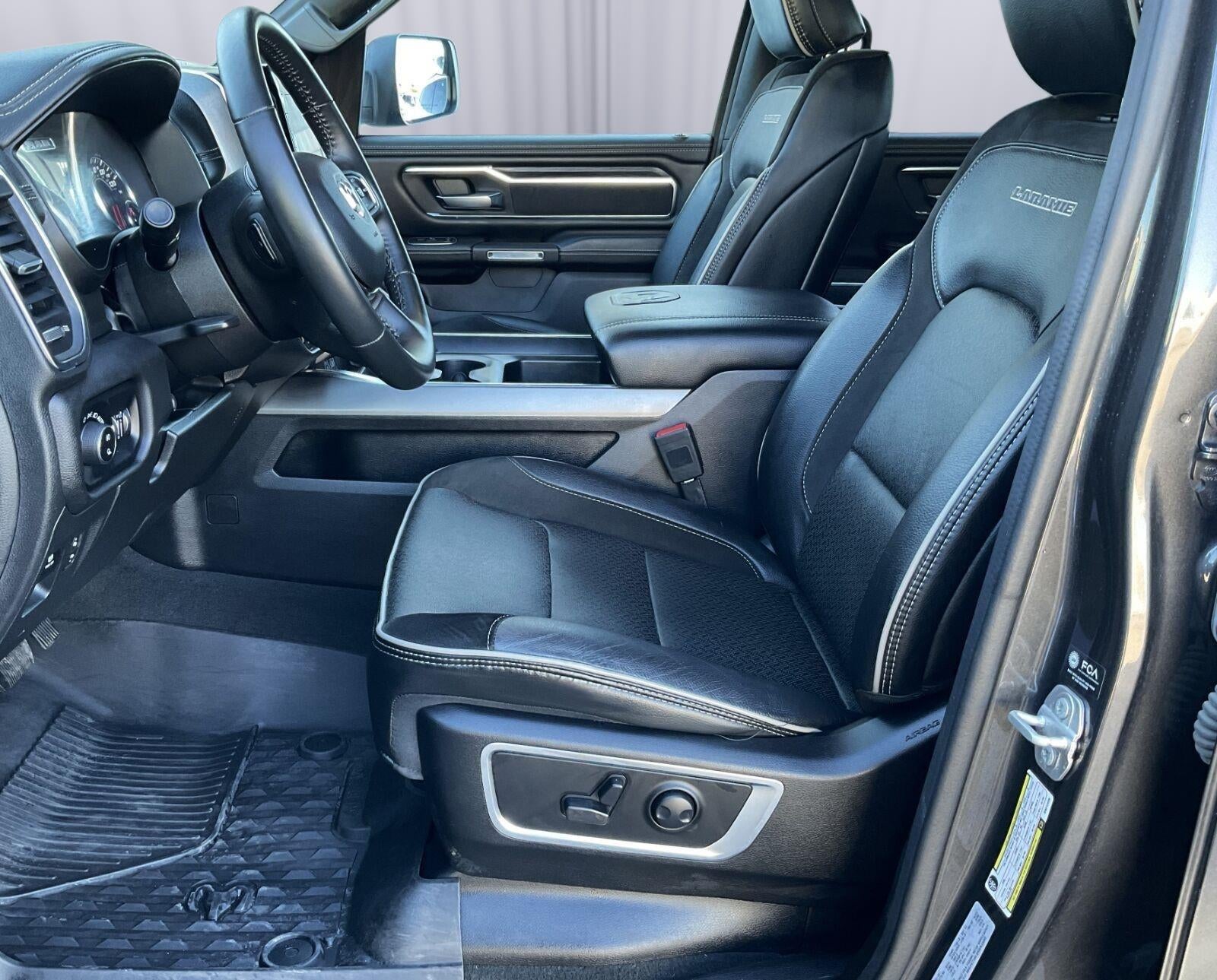 2024 RAM 1500 Laramie Crew Cab 4x4 5'7" Box