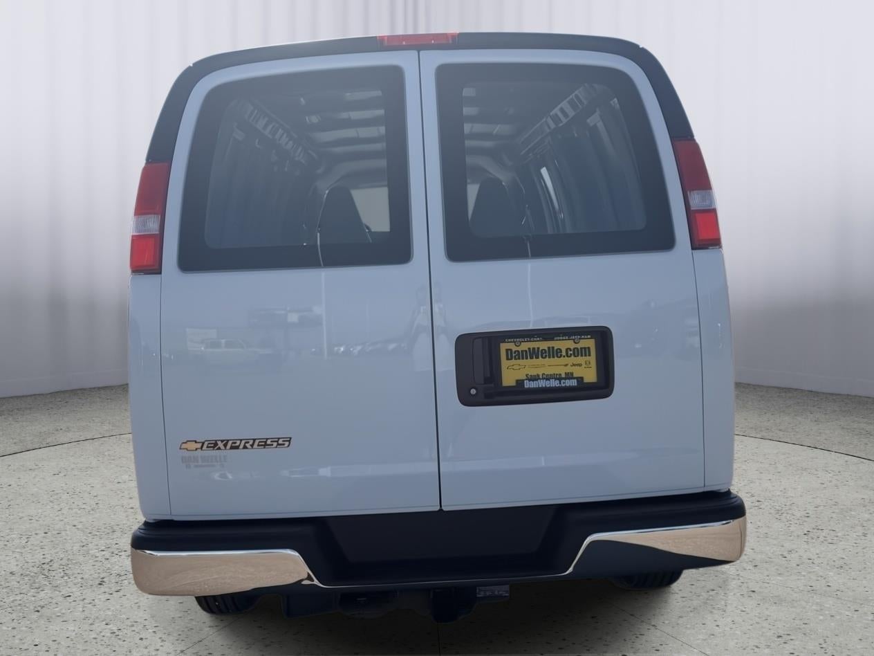 2026 Chevrolet Express Cargo WT