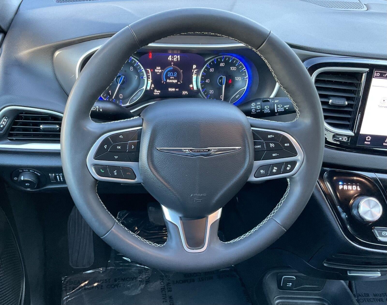 2025 Chrysler Pacifica Select