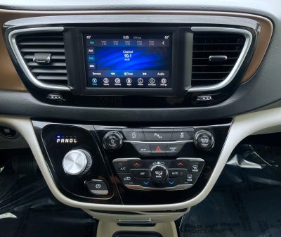 2018 Chrysler Pacifica Touring Plus